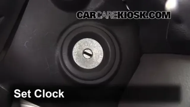 2015 Nissan NV200 SV 2.0L 4 Cyl. Horloge Régler l'horloge